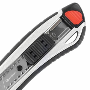 Нож канцелярский 18мм мощный автофиксатор BRAUBERG Heavy duty 1/12 (Клиент)