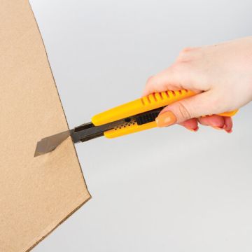 Нож канцелярский 18мм большой с метал. направляющими автофиксатор+2лезвия, блистер Brauberg 1/12