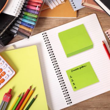 Блок самоклеящийся 76х76мм 90л зеленый неон BRAUBERG 1/12/384